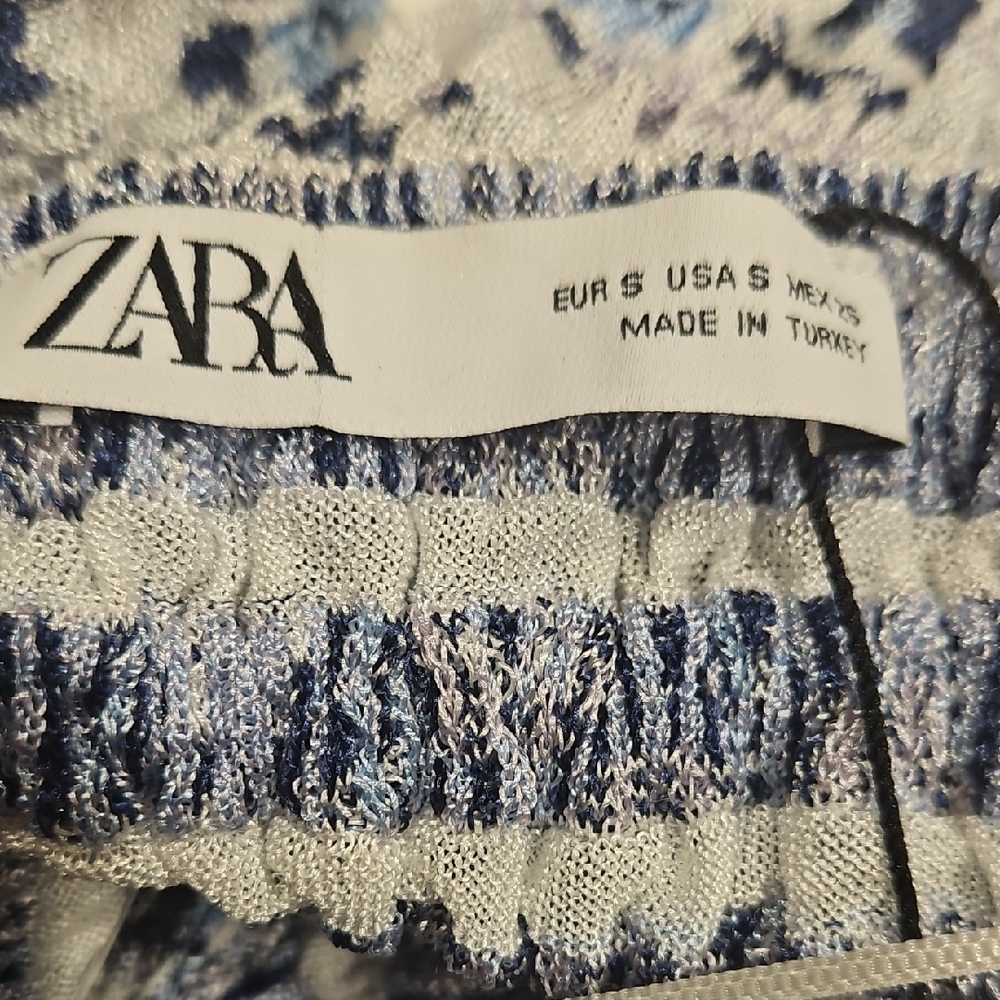 Zara Cottagecore Blue Floral Ruched Smocked Top - Long Sleeve - Picture 7 of 8